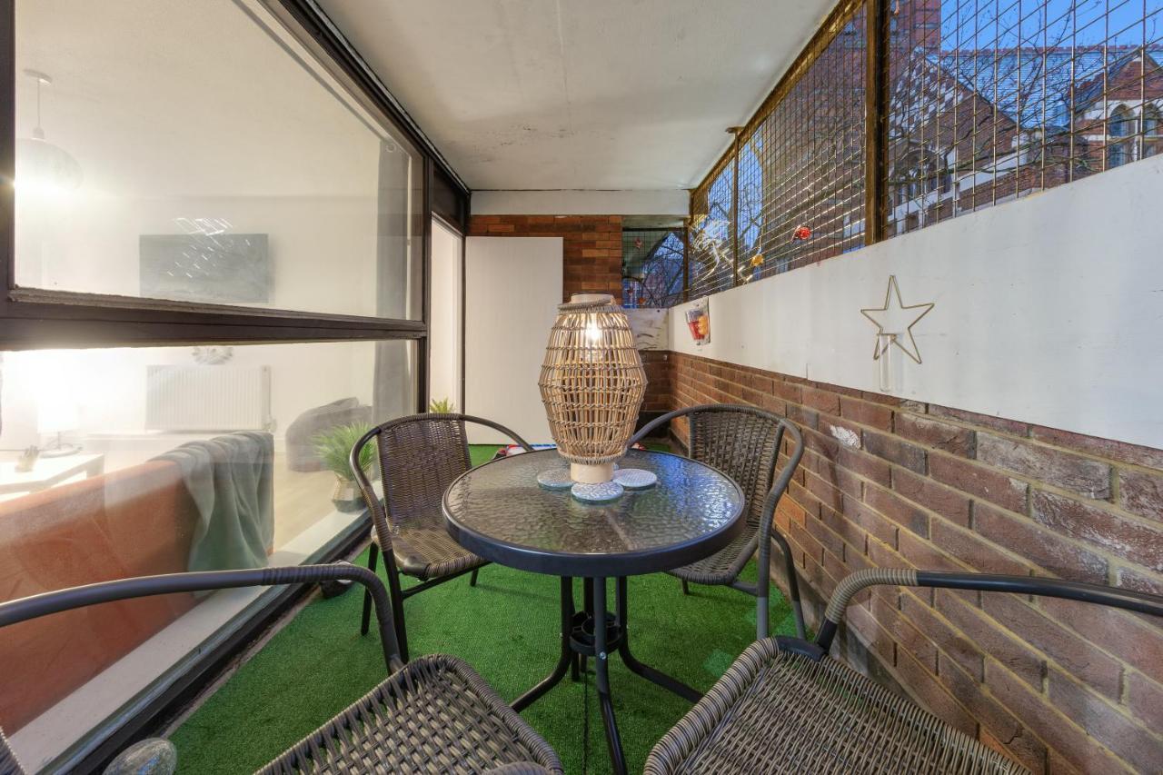 Apartament Sleep14 In Victoria London 43Vpr Zewnętrze zdjęcie